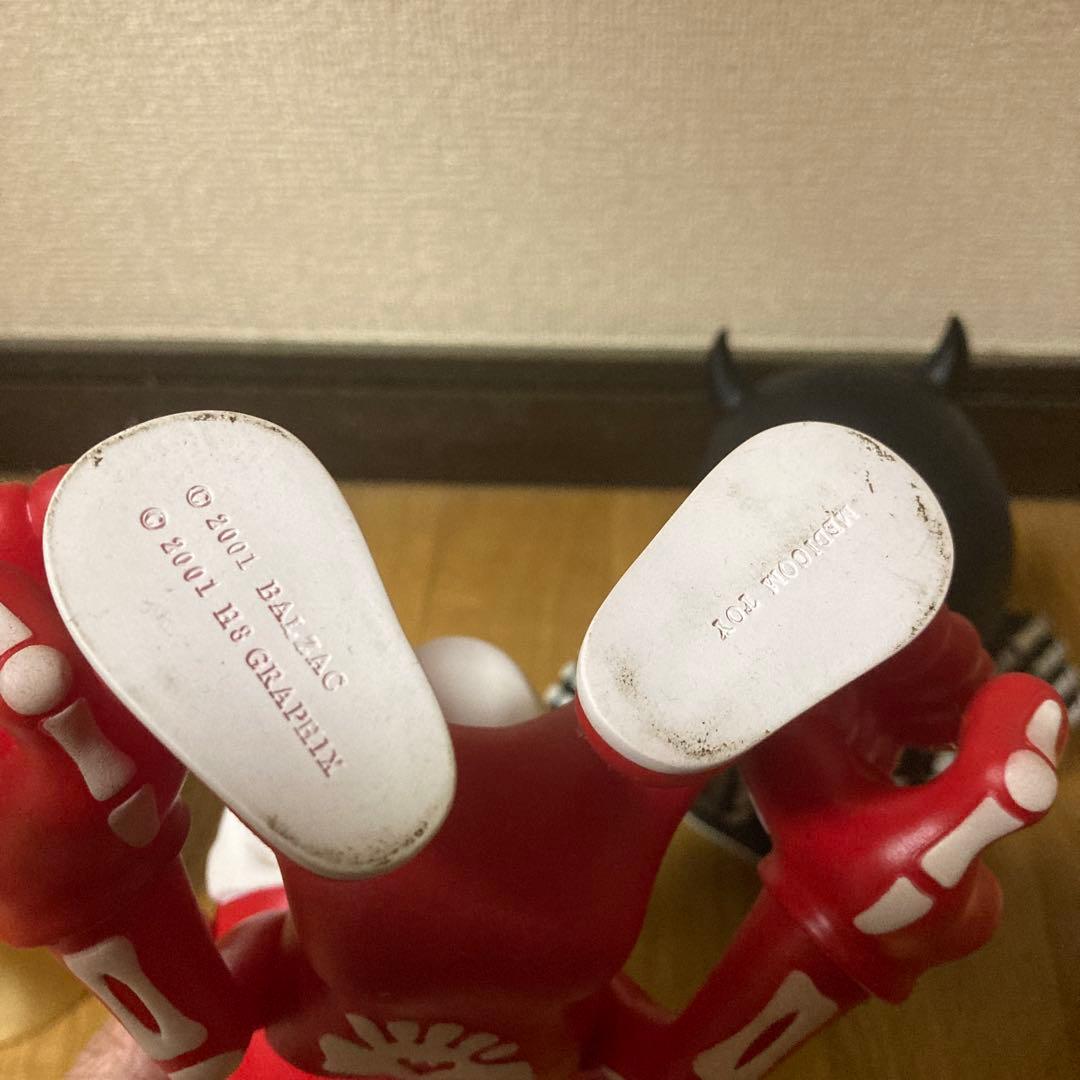 BALZACフィギュア赤黒セット