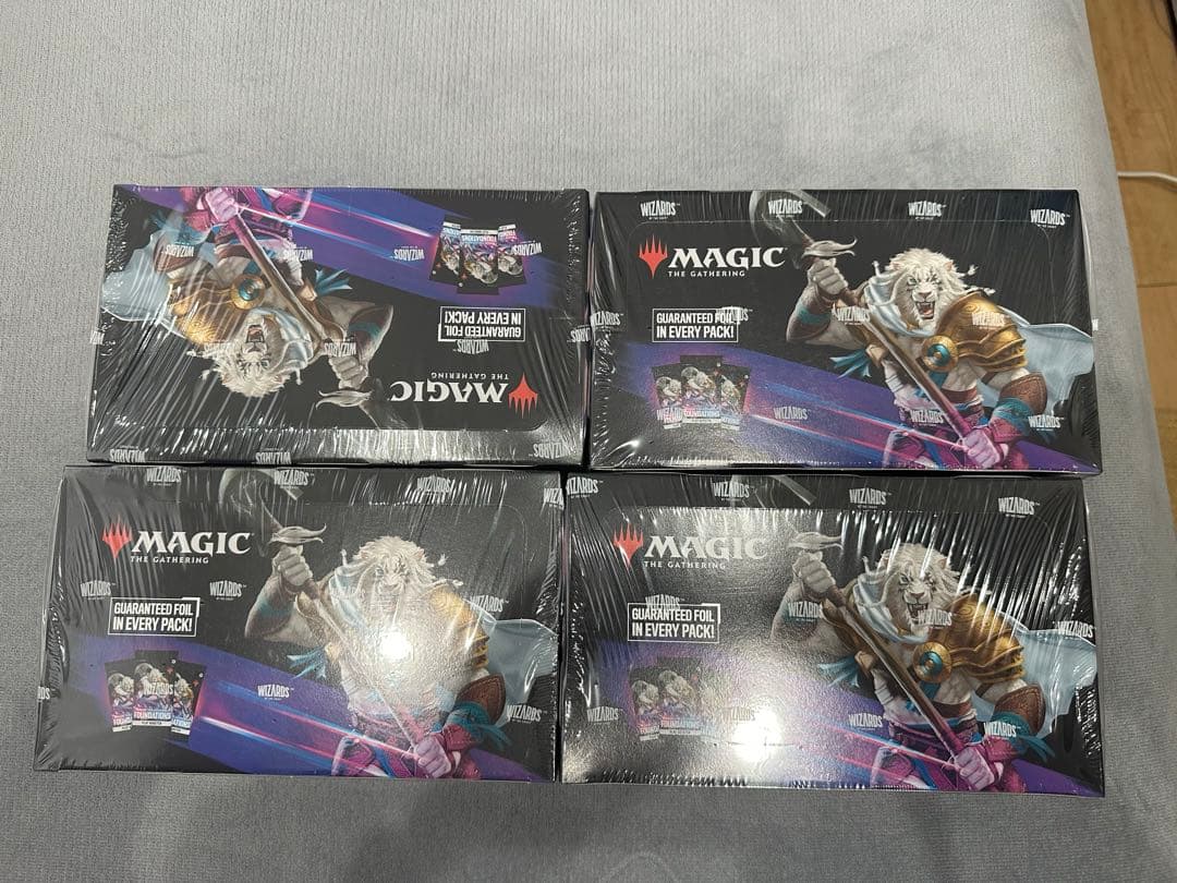 未開封　ファウンデーションズ　foundations box 4個セット　英語版