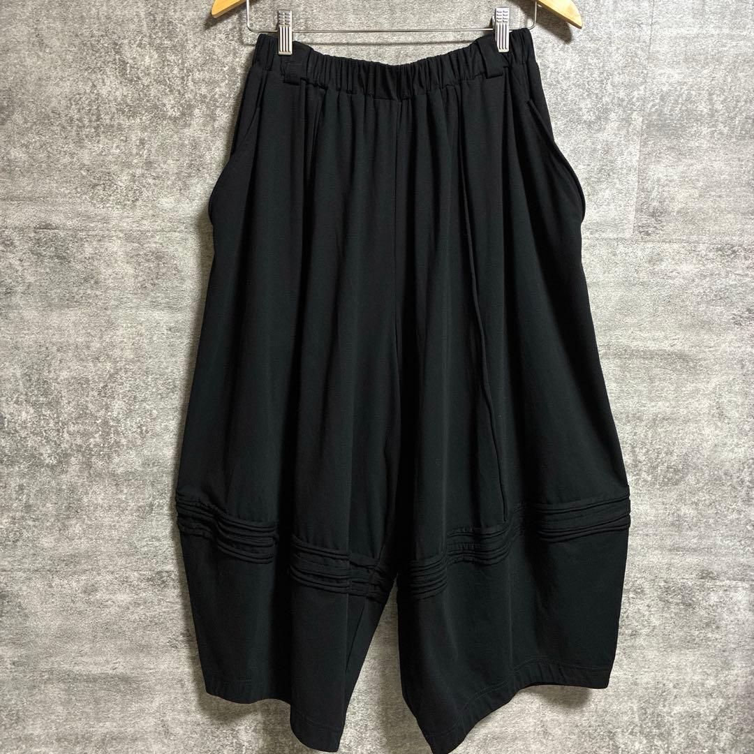 【美品】MOYURU 萌　バルーンパンツ　センソユニコ　ブラック　ゆったり