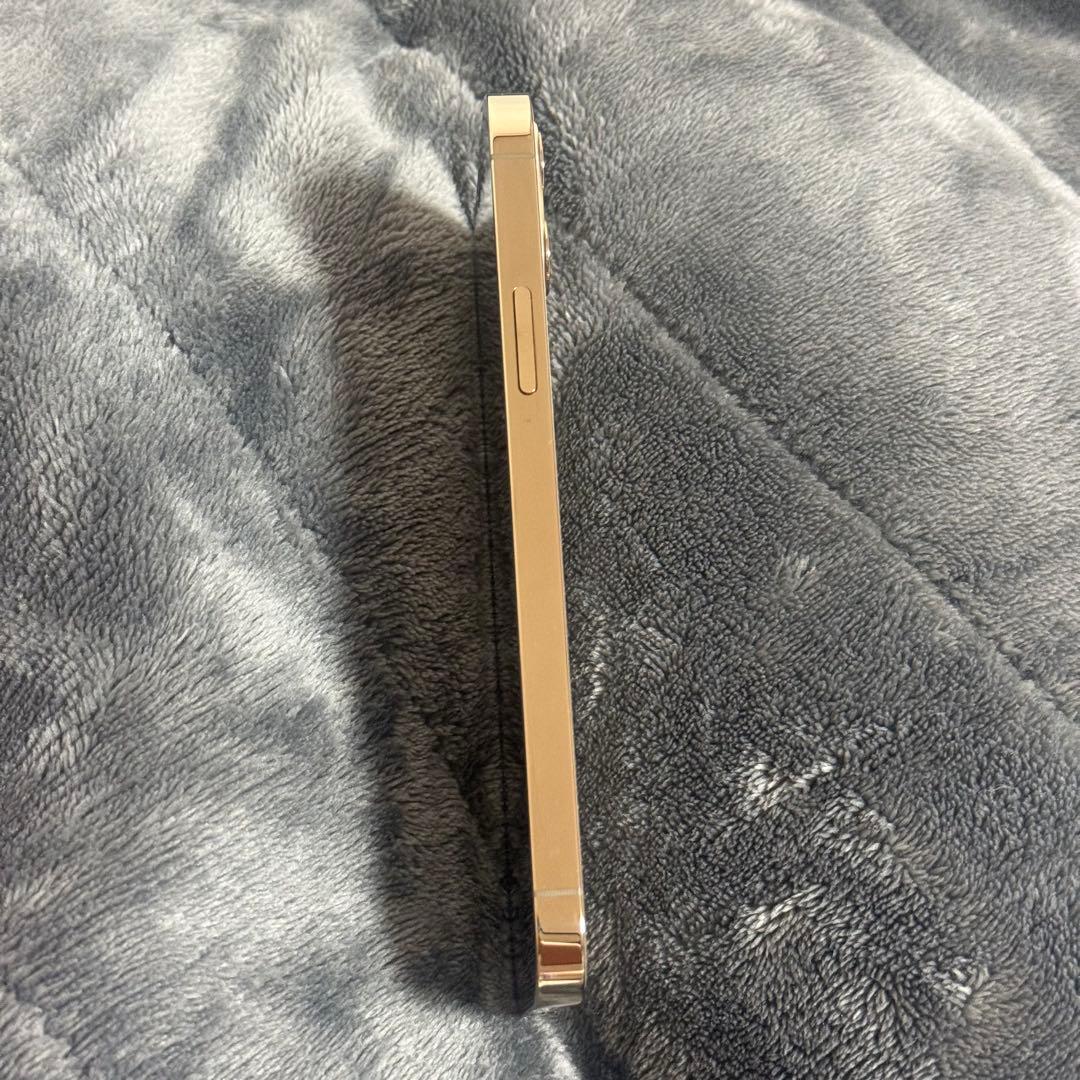 【値下げ中】Apple iPhone 12pro ゴールド