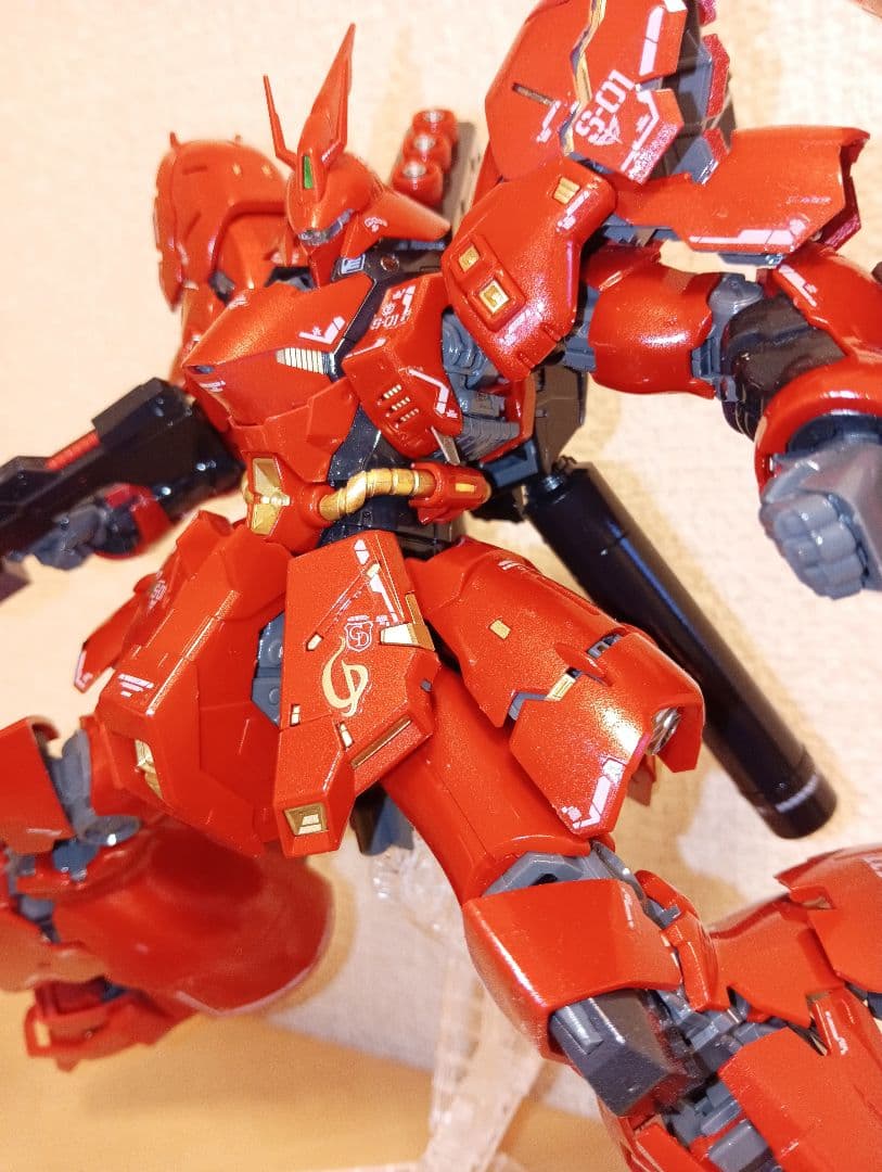 き*ー様 RGνガンダム　サザビー　スペシャルコーティング風塗装品　紅白セット