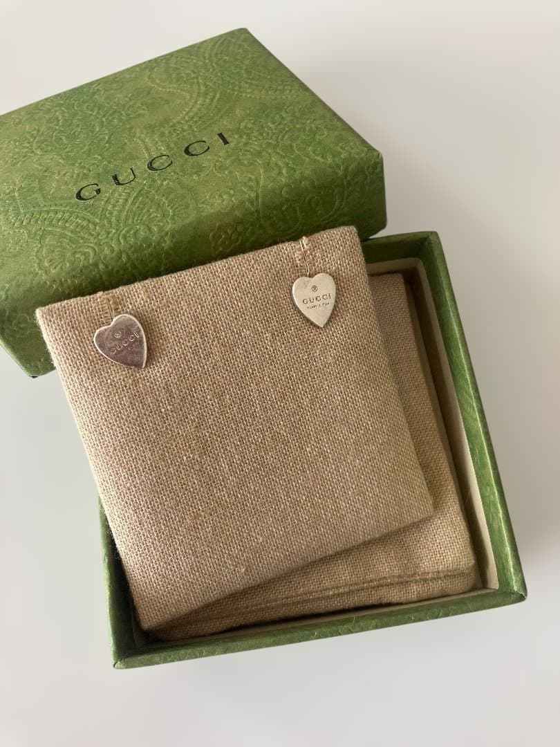 GUCCI シルバー　ピアス