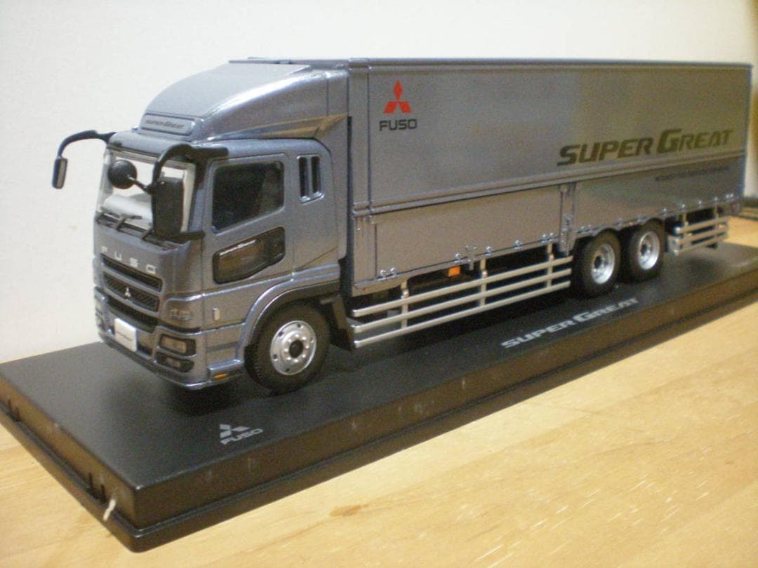 非売品 三菱ふそう スーパーグレート FUSO 75周年記念