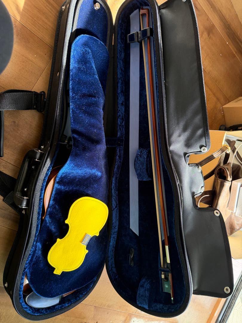 バイオリン 4/4サイズ 黒ケース付き