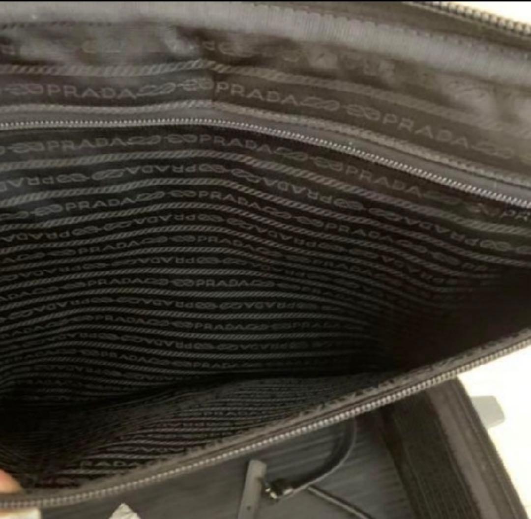 PRADA キャリーケース　美品