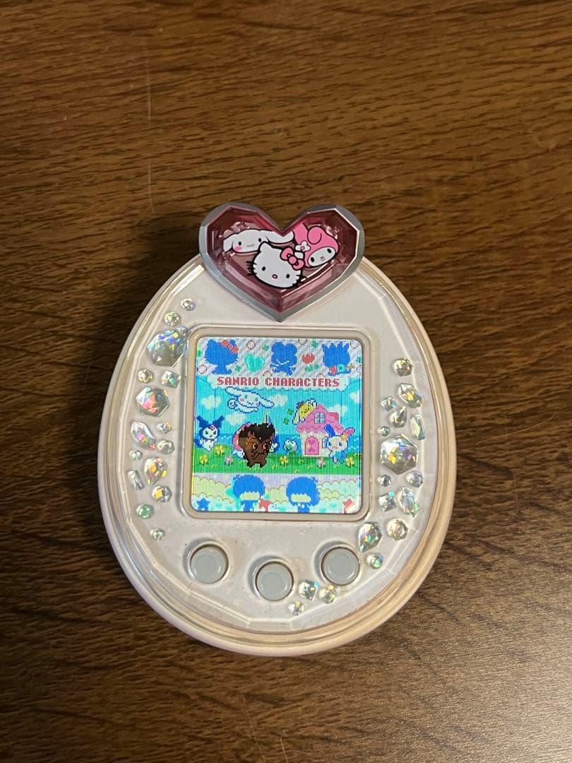 たまごっちP's ピンク　たまデコ　ピアス　サンリオ　たまごっちピース