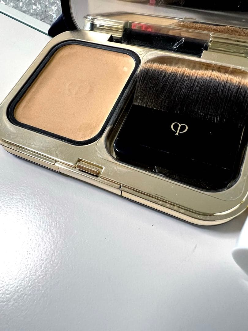 クレドポーボーテ　タンブードルエクラ II 00 &洗顔フォーム　モイスト