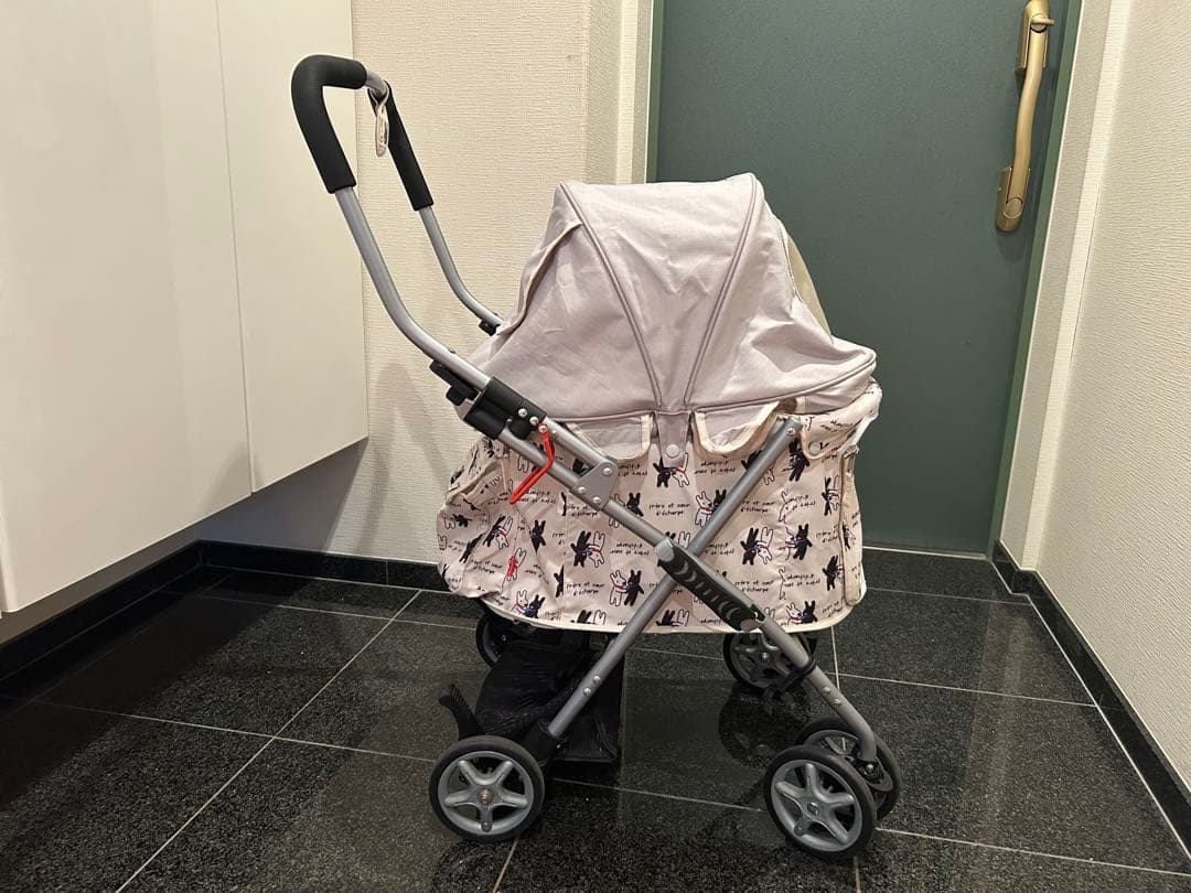 リサとガスパール柄のペットカート 折りたたみ式