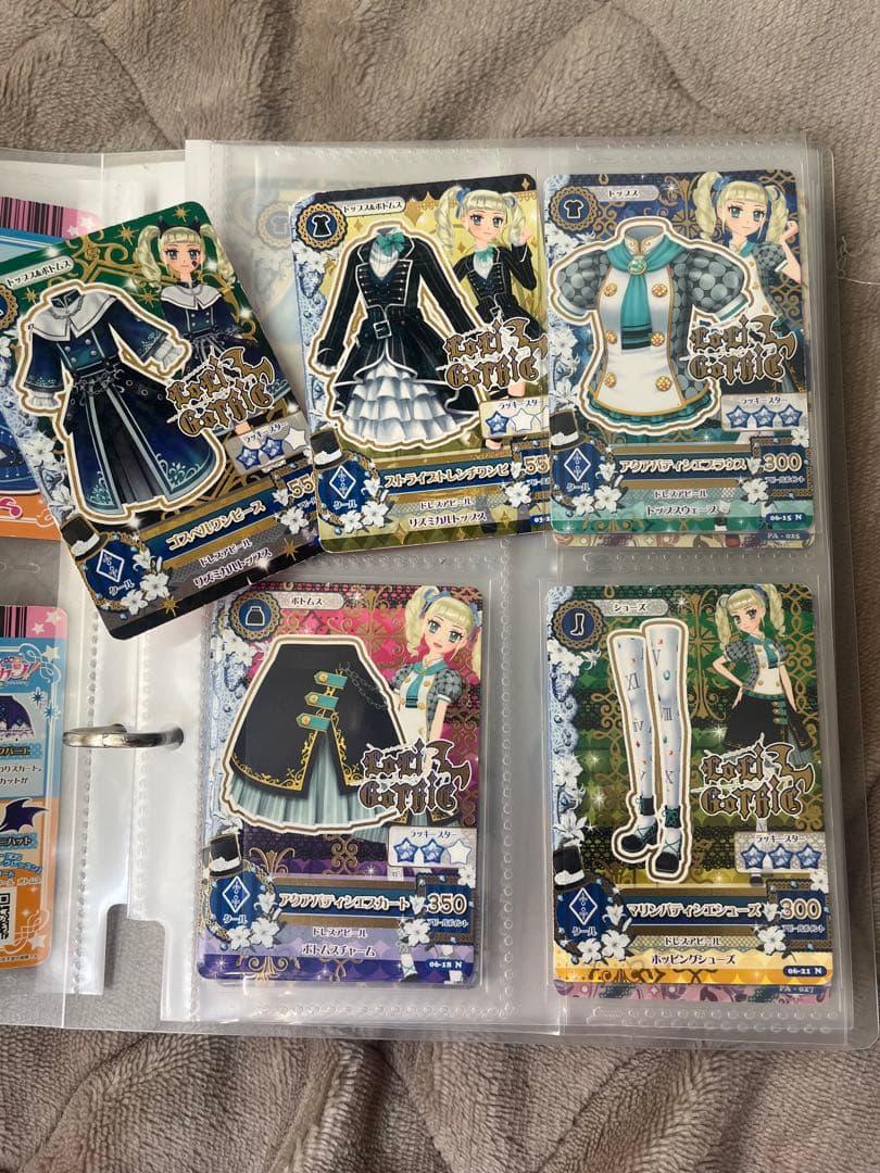【まとめ売り】 アイカツカード100枚程 ゴスマジックコーデ等
