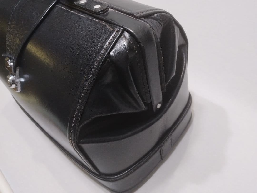 ドクターバッグ　ダレスバッグ　年代もののアンティークバッグ（再掲）