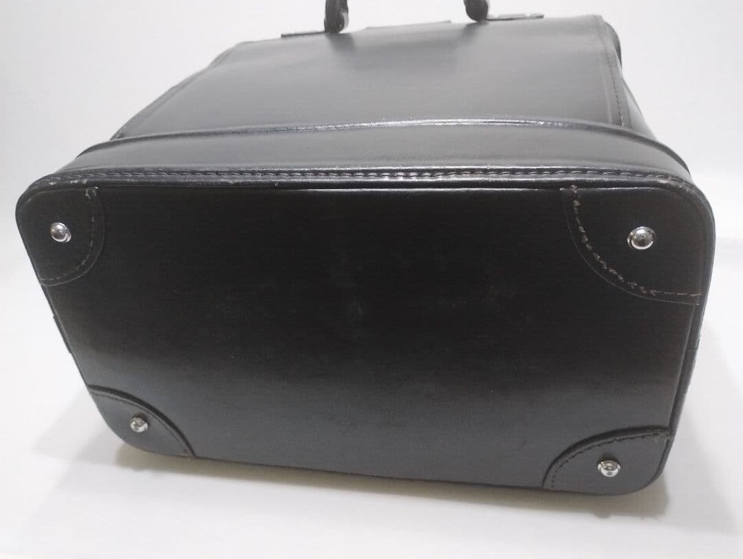 ドクターバッグ　ダレスバッグ　年代もののアンティークバッグ（再掲）