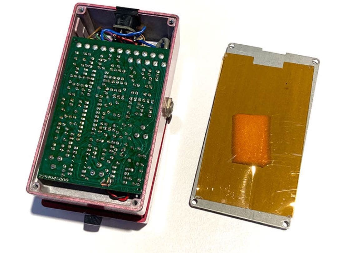 BOSS DM-2の前期型&最初期の個体です。