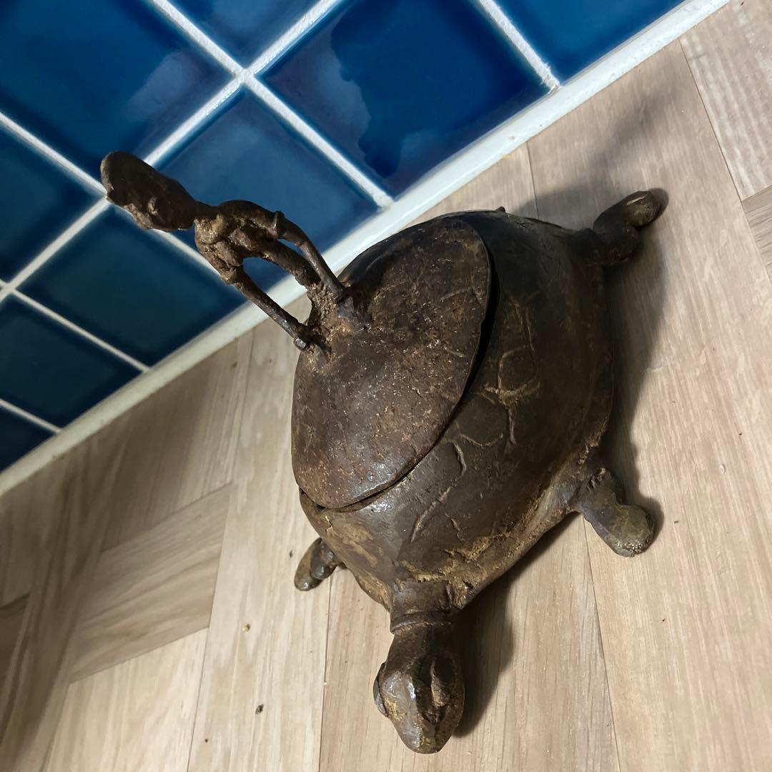 マリ　ドゴン族　金属製 亀のケース