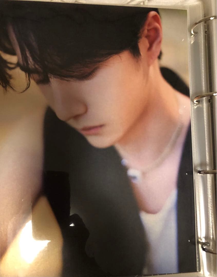 王一博 カードバインダー＋A4・Pカード他 用リフィル50枚付 アルバム z