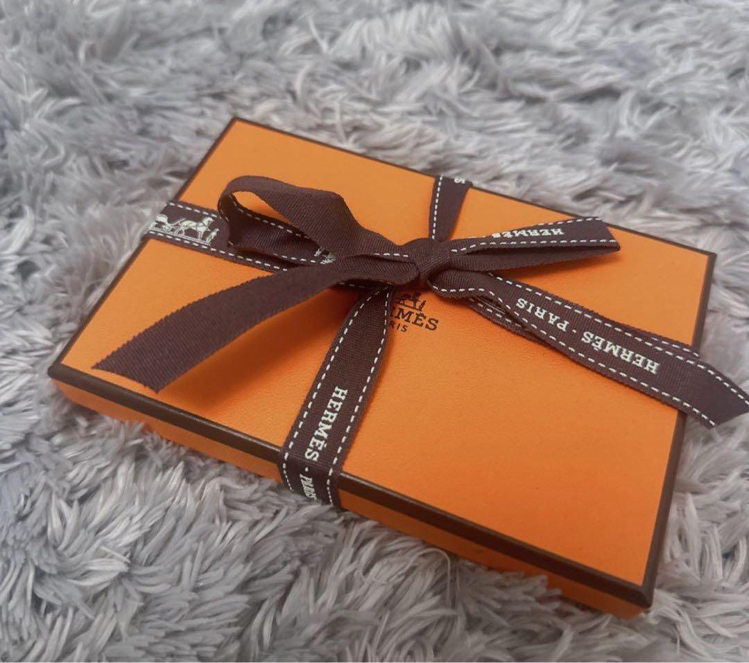 HERMES アイボリー 二つ折り財布 新品未使用