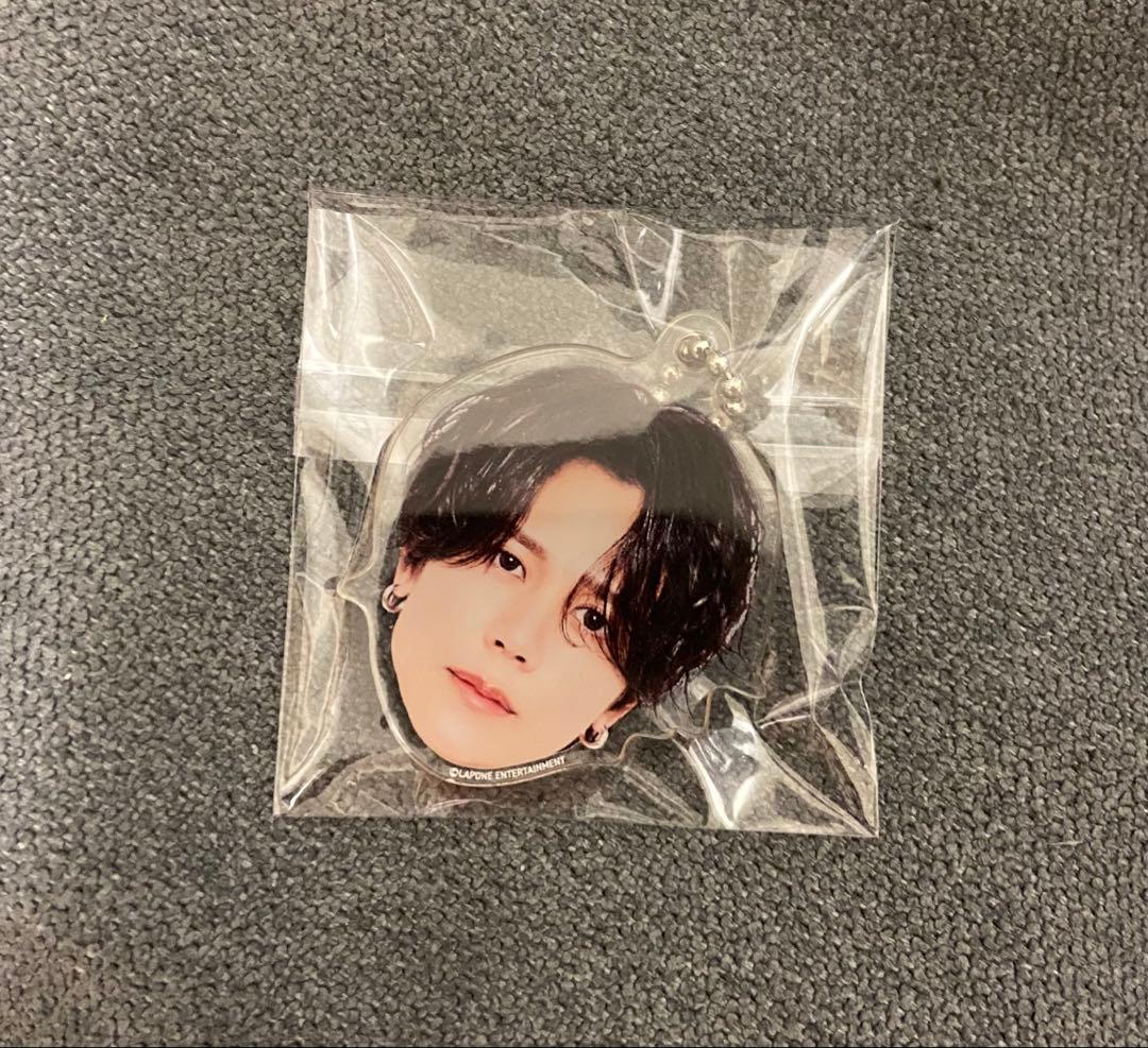 INI XQUARE MASTERPIECE カプセルトイ 顔アクキー 藤牧京介