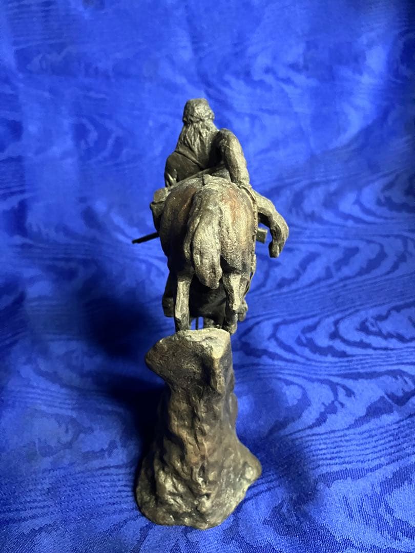 フレデリックレミントン　金属製 騎馬像 彫刻 約15cm