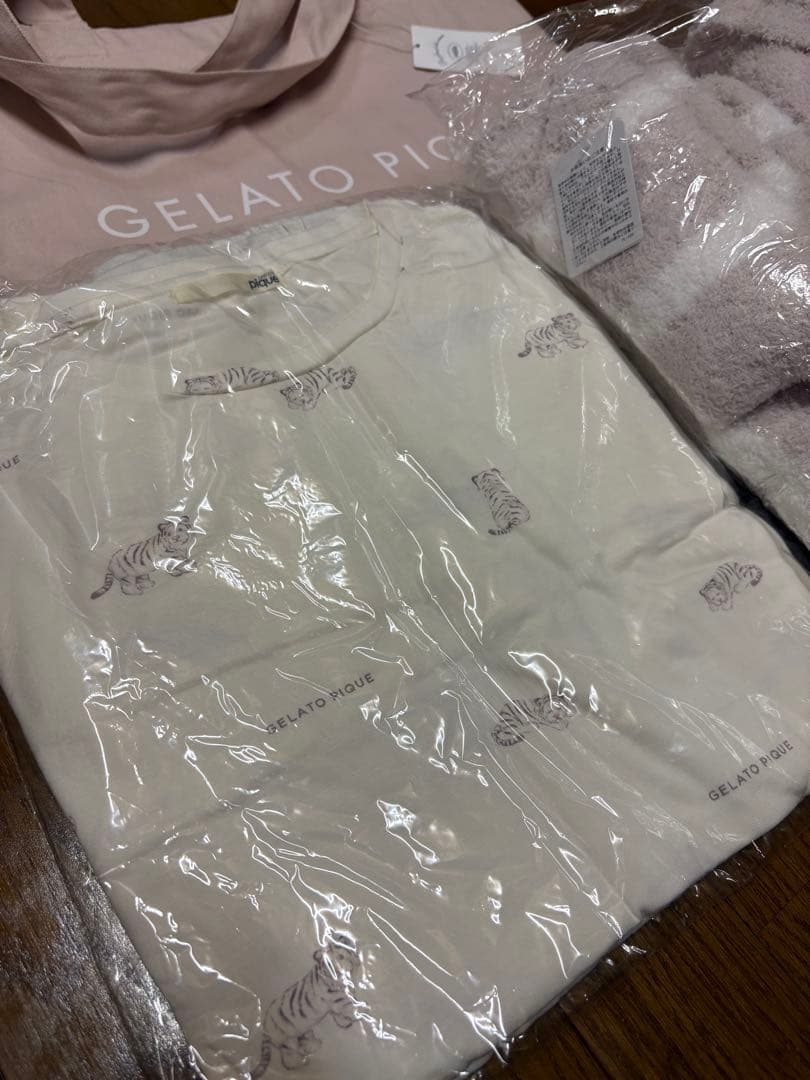 あ*読様 ジェラートピケ トラ柄 寅柄 モコモコルームウェアセット 2022 福