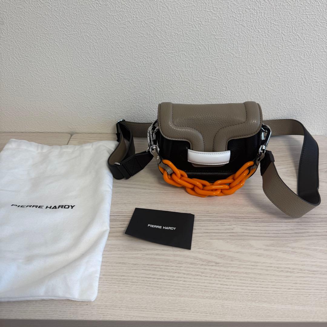 しっくすぱっく様　ピエールアルディ　マイクロアルファヴィル