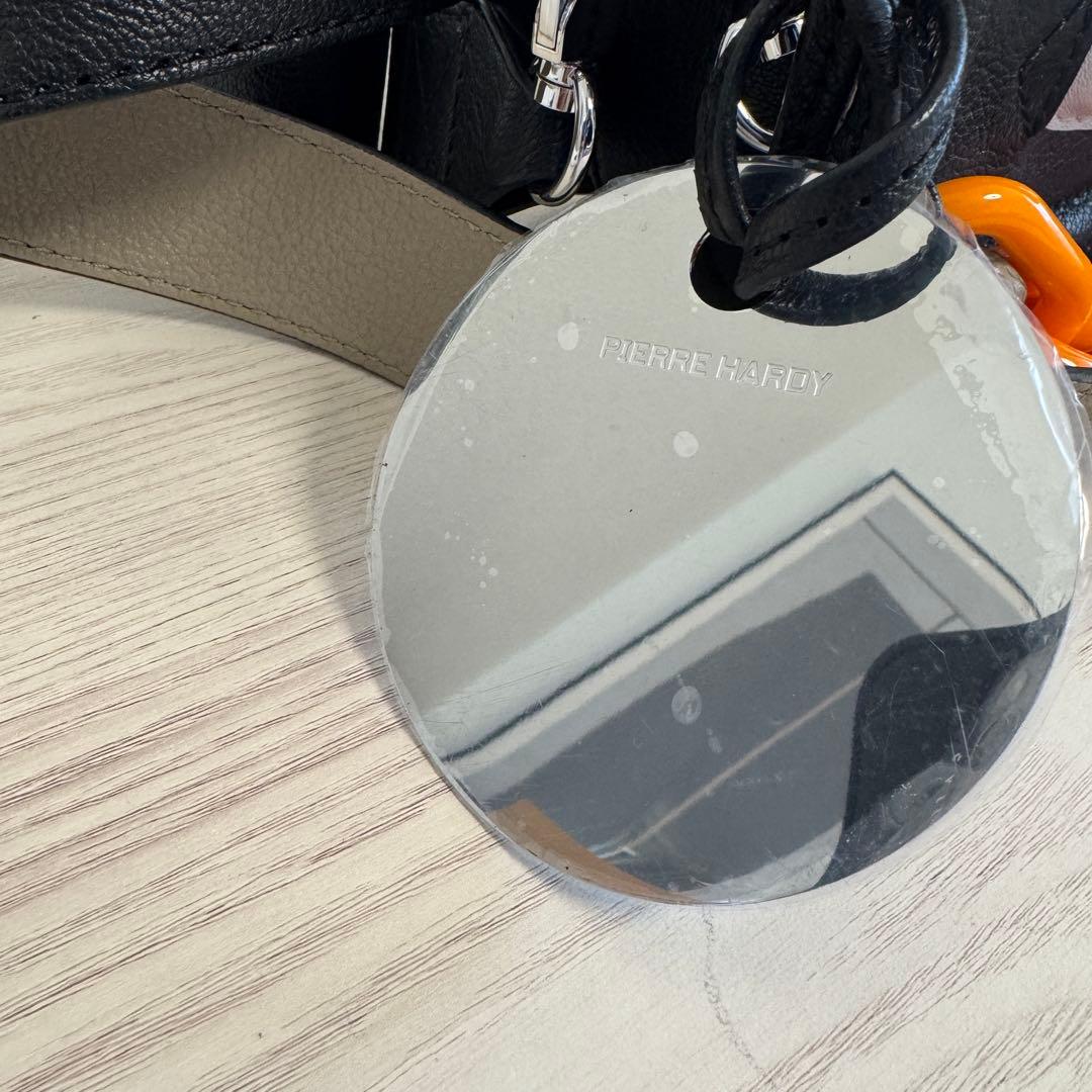 しっくすぱっく様　ピエールアルディ　マイクロアルファヴィル