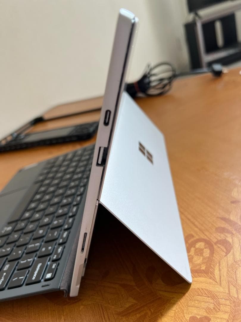 Surface Pro 7 (Core i5,128GB)中古 2019