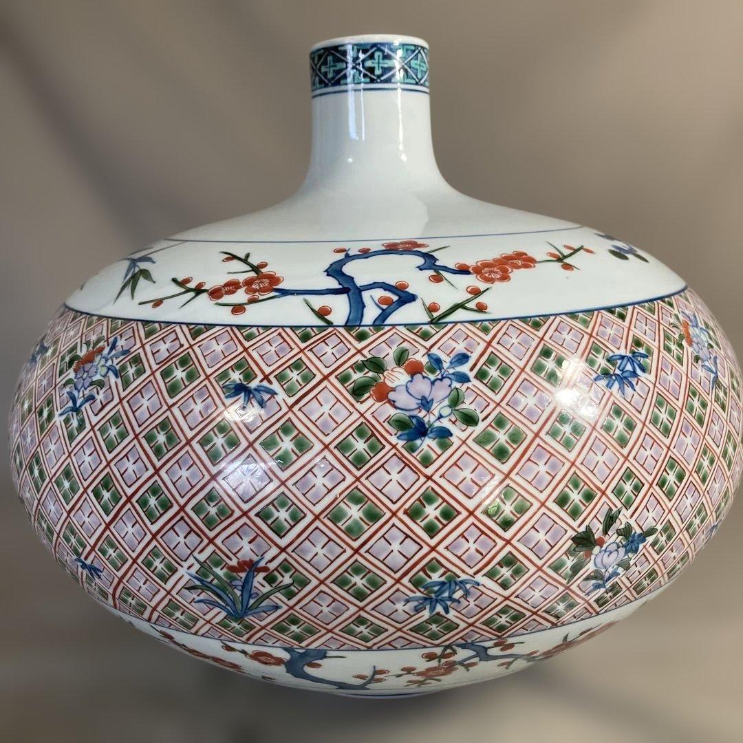 【源右衛門】古伊万里の伝統　日本名窯　舘林源右衛門作　染錦松竹梅柘榴地紋　大花瓶
