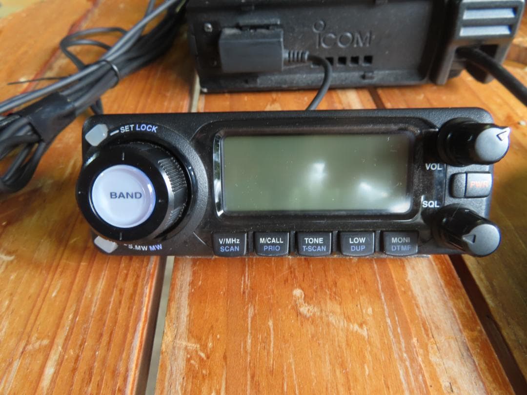 ICOM IC-208　デュアルバンドトランシーバー