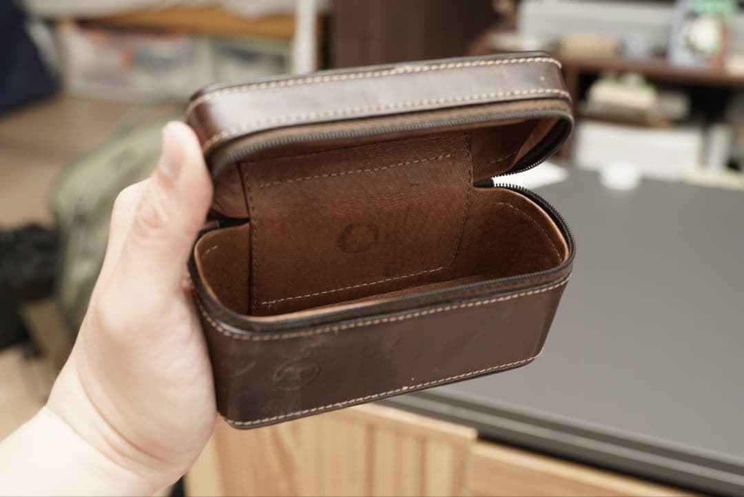 Leica CM 40/2.4 フィルムコンパクトカメラ + レザーケース