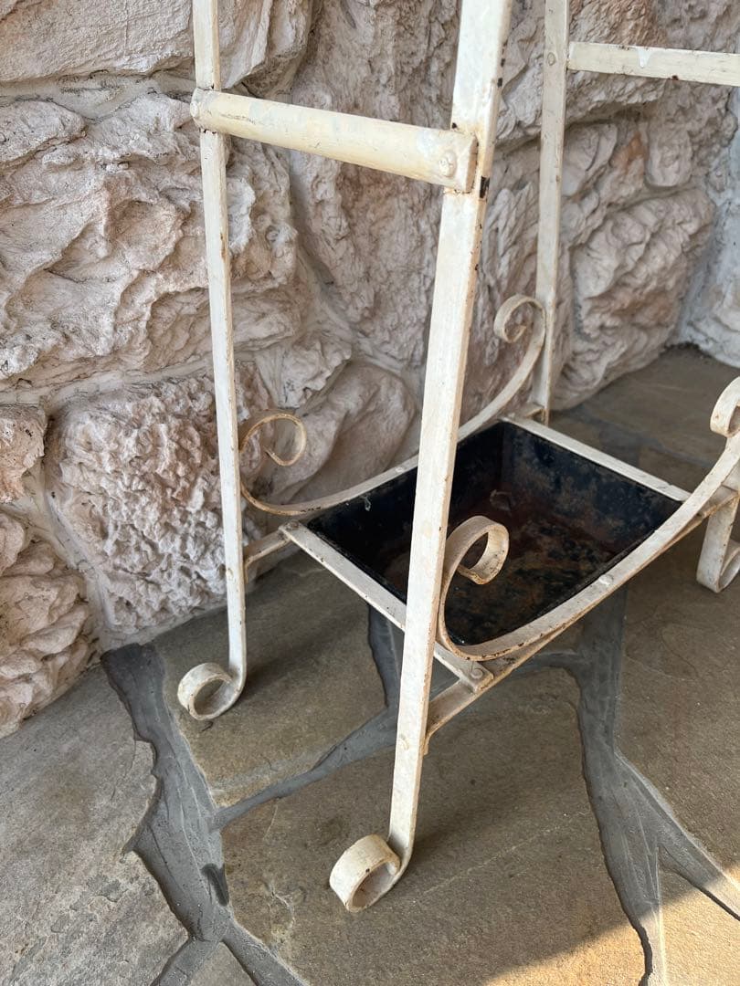 ☆値下げ☆フランスアンティーク　アイアン製ホワイトペイントの傘立て