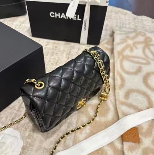 CHANEL MAKE UP ブラックレザー ショルダーバッグ ノベルティ