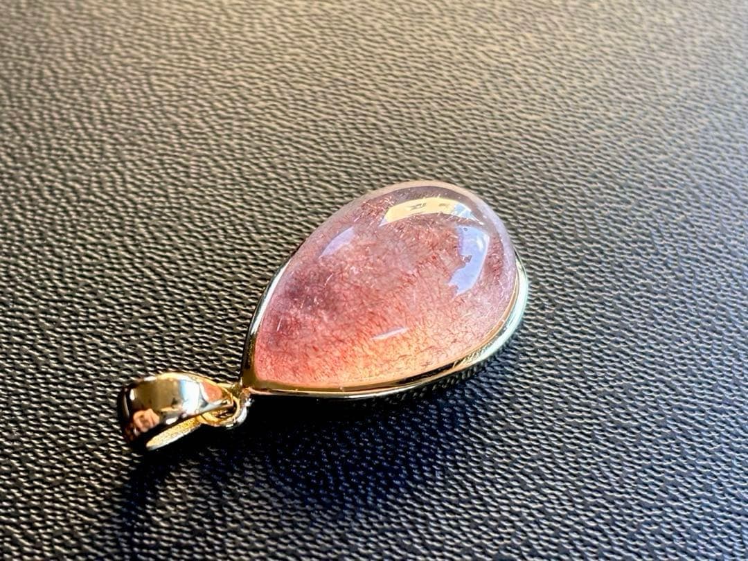 夢幻品質　女神が創造した究極の守護石　幻のカザフスタン産ストロベリークォーツPT