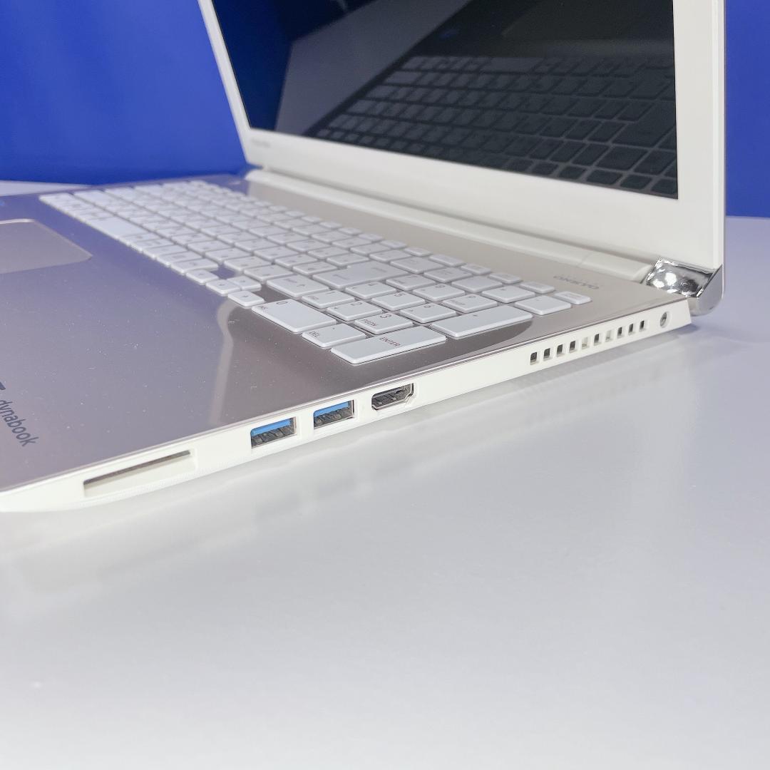 Windows11✨美品✨ゴールド✨快適SSD✨東芝カメラ付ノートPC✨薄型