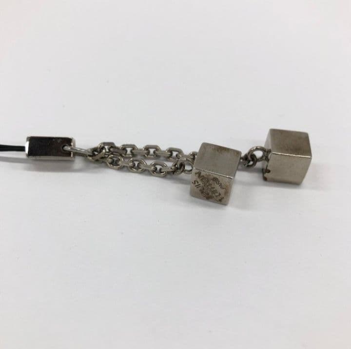 Louis Vuitton ルイヴィトン ストラップ シルバー