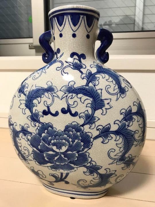 中国明時代青花(染付)纏枝牡丹　扁形花瓶