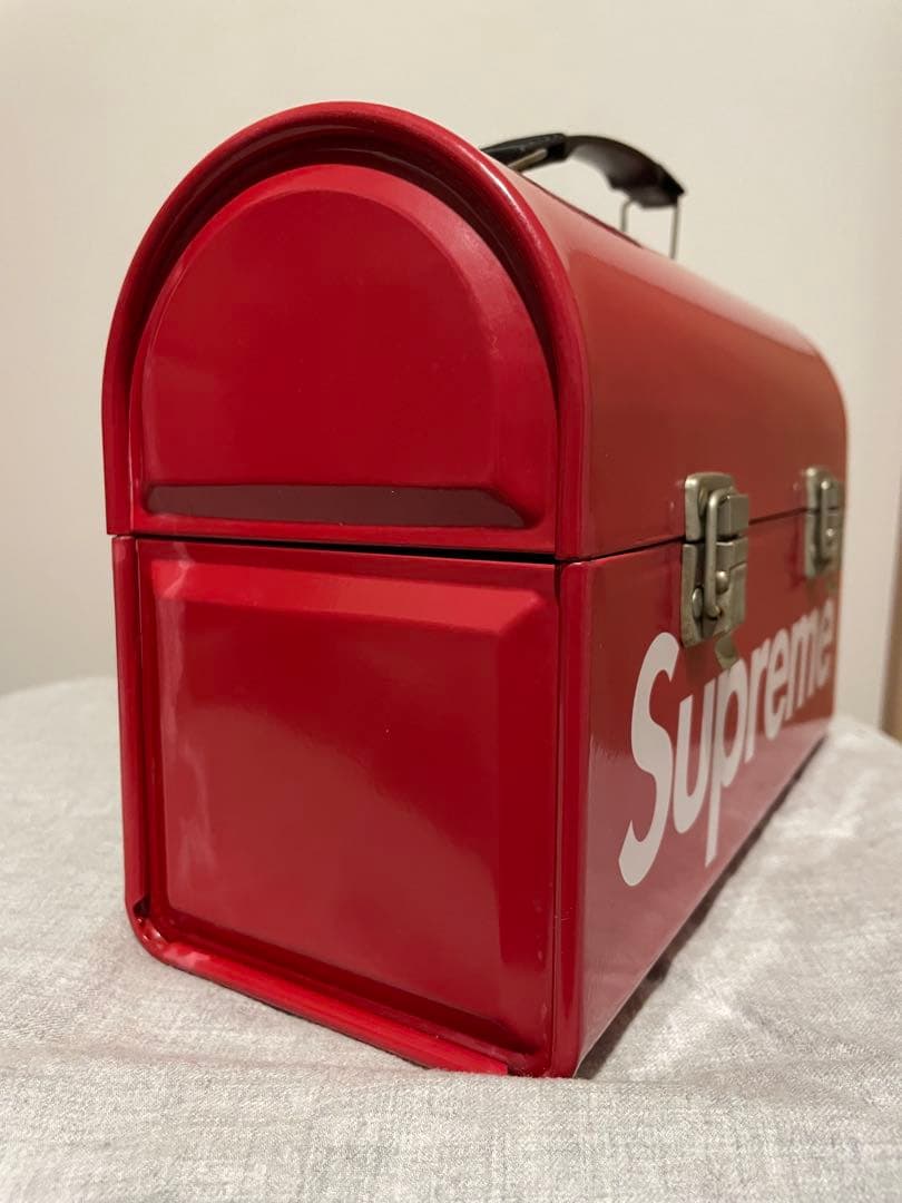 【キョンキョン】Supreme Lunch Box / ツールボックス 赤