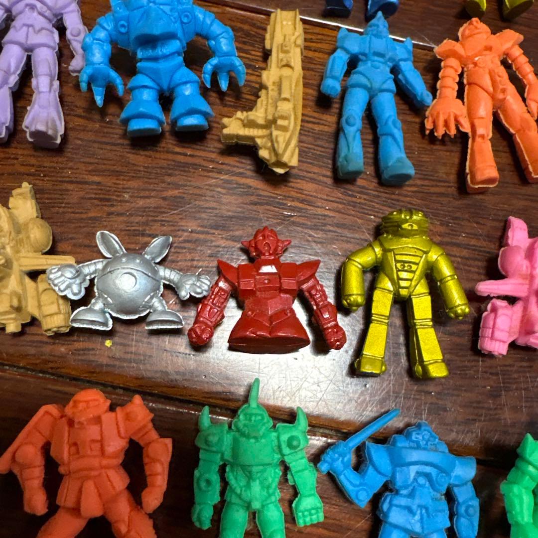 ガンダム消しゴム人形１００個まとめてセット⭐︎ガン消し⭐︎消ゴム⭐︎昭和当時物