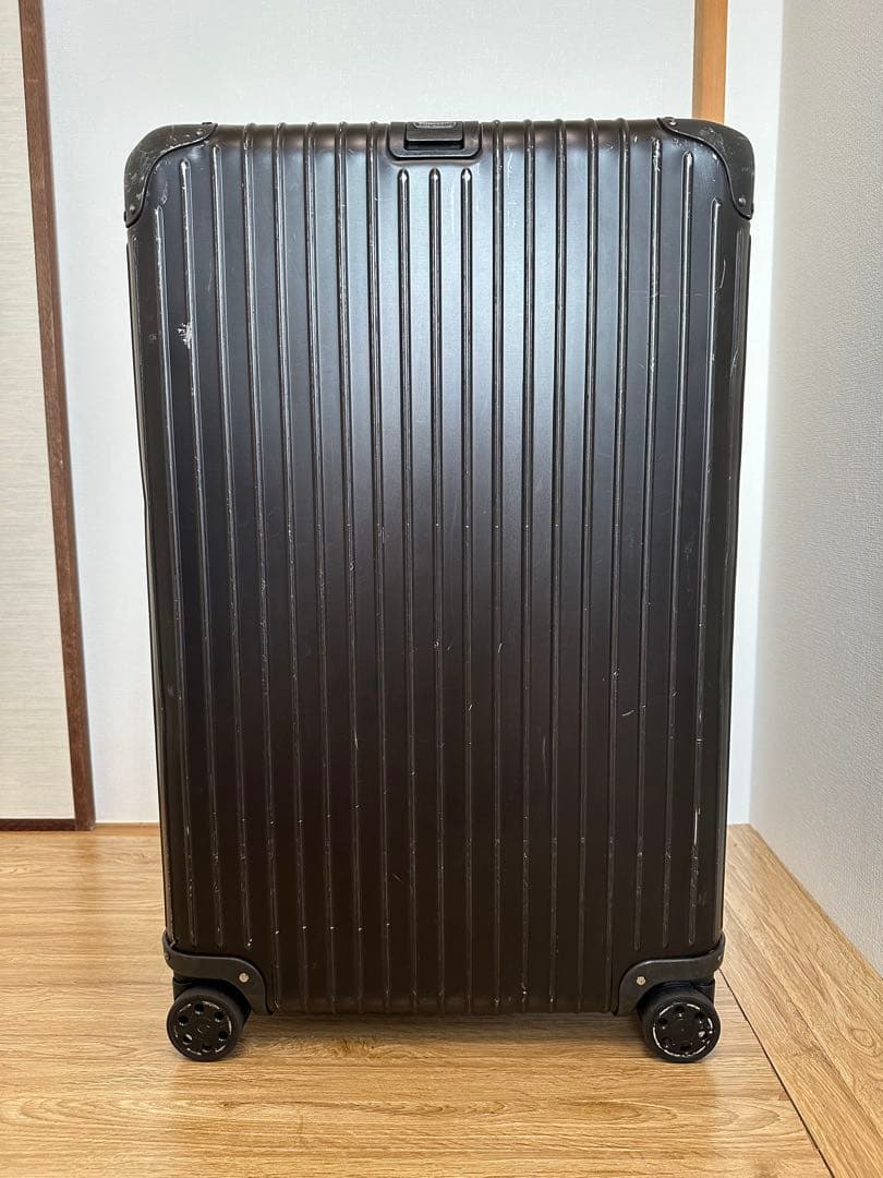 リモワ　RIMOWA ブラック　6回使用