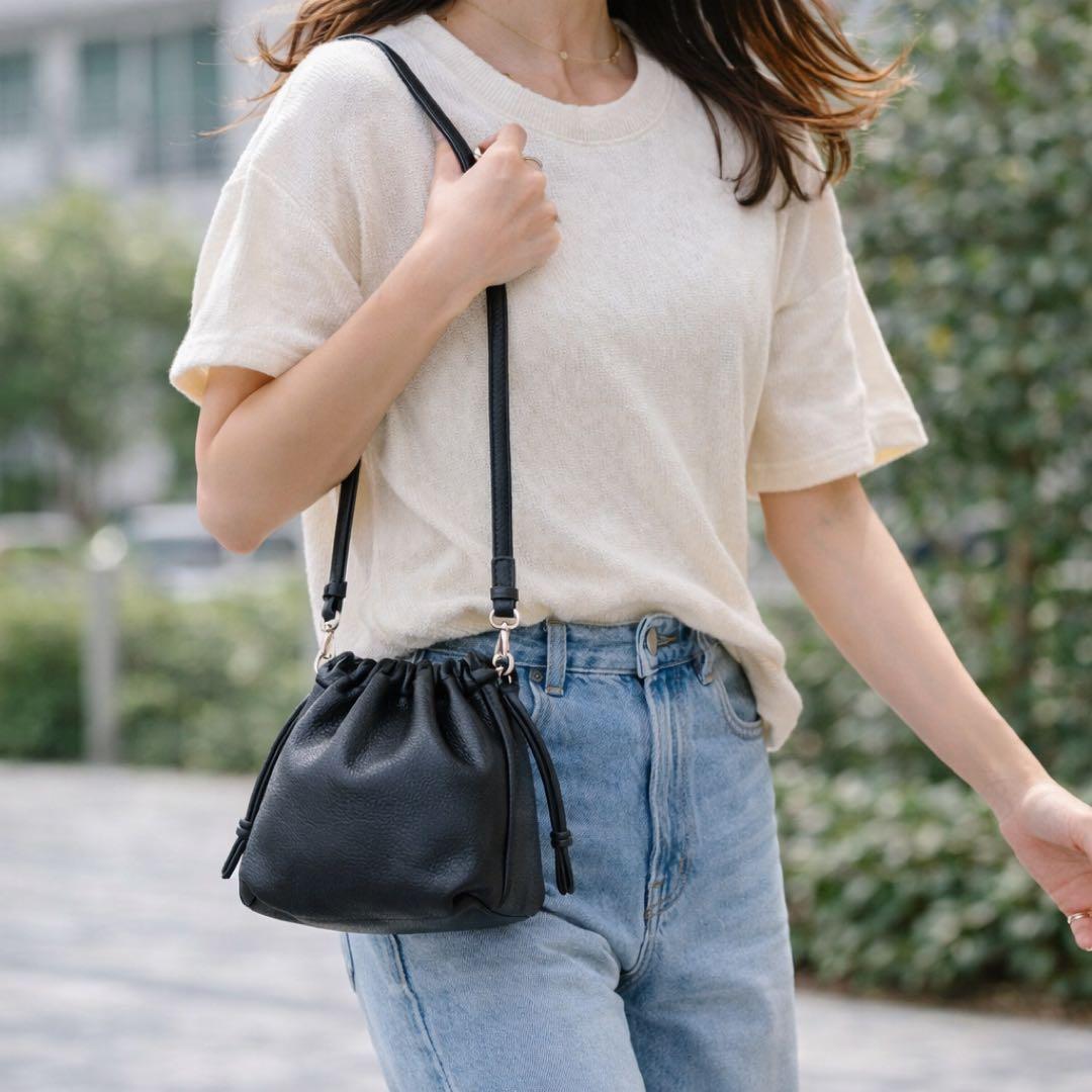 美品 russet ラシット 4WAY 巾着ショルダーバッグ 日本製 レザー 黒