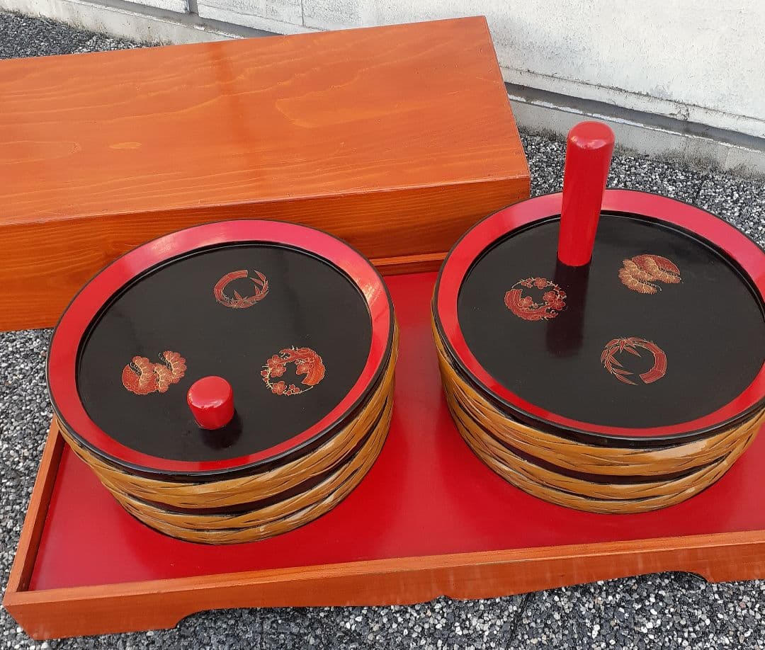 【時代古作品】大正時代～昭和　木製　時別仕様　本漆塗　松竹梅蒔絵　酒樽　樽