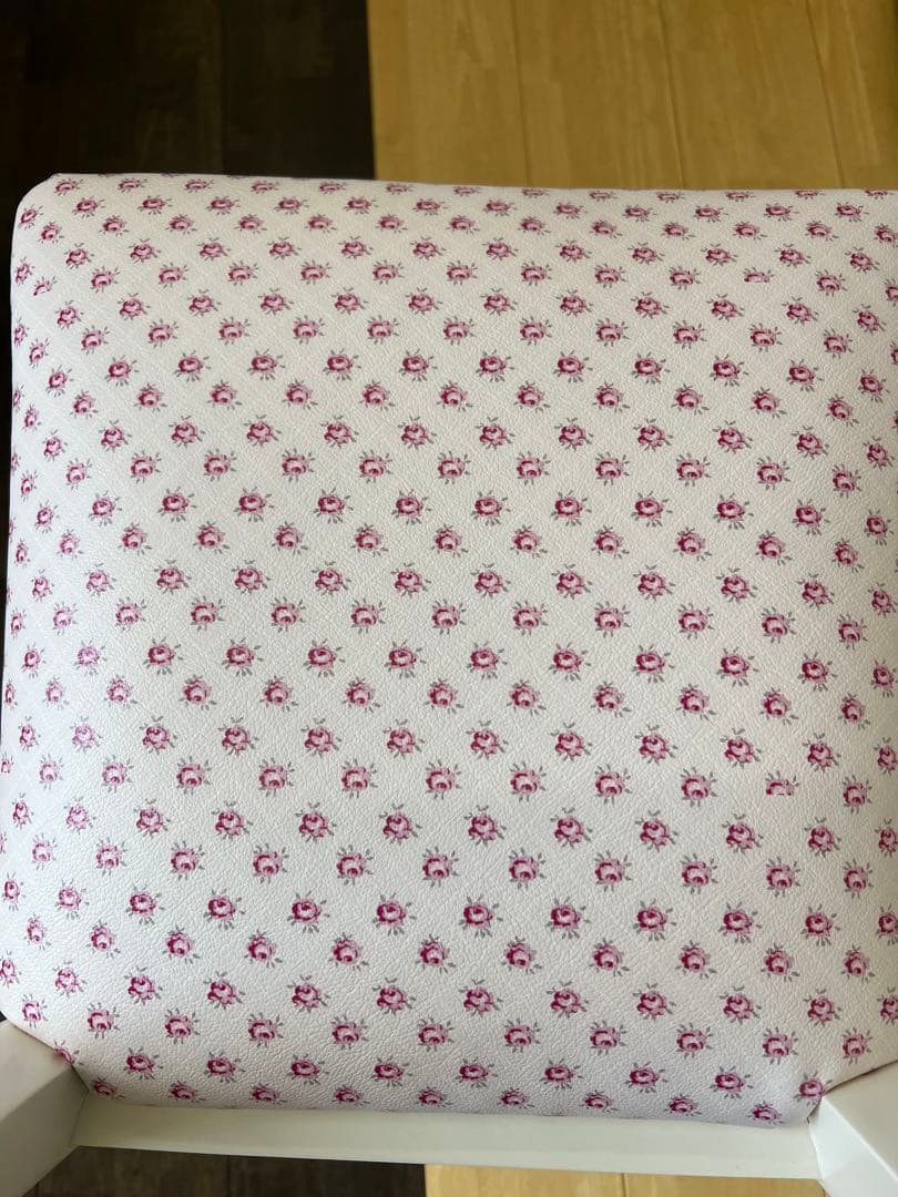 リリーホワイトリリージョン椅子チェア北欧調