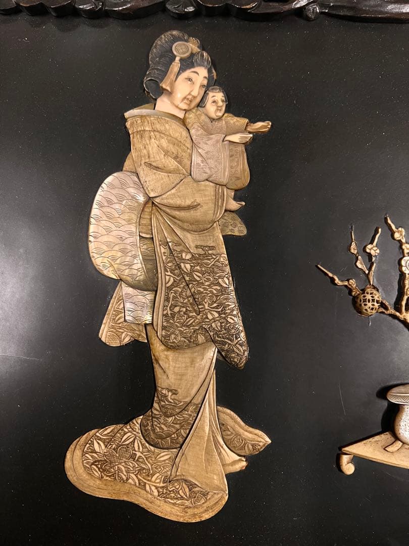 芝山象嵌、天然素材 漆器トレイ 金箔装飾