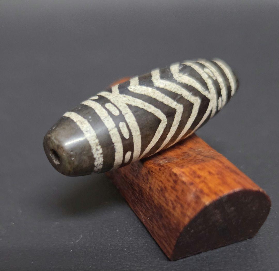 809　天珠　エッチドカーネリアンEched carnelian　！