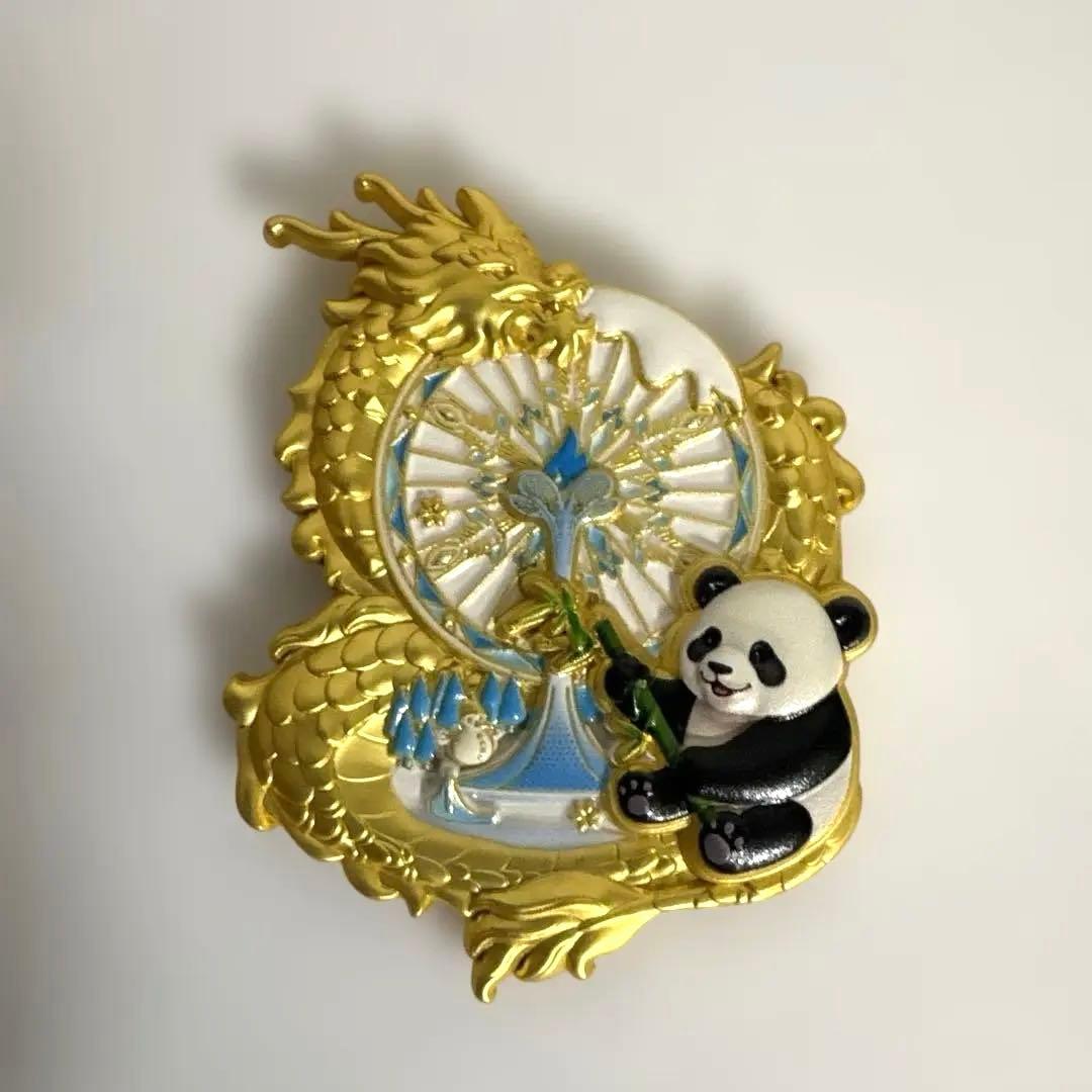 幸運 & 金運を運ぶ　パンダと龍のピンバッジ　 中国パビリオンExpo2025