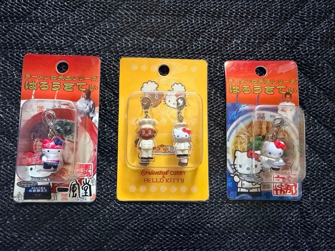 ハローキティ ストラップ セット ４００個まとめ売り