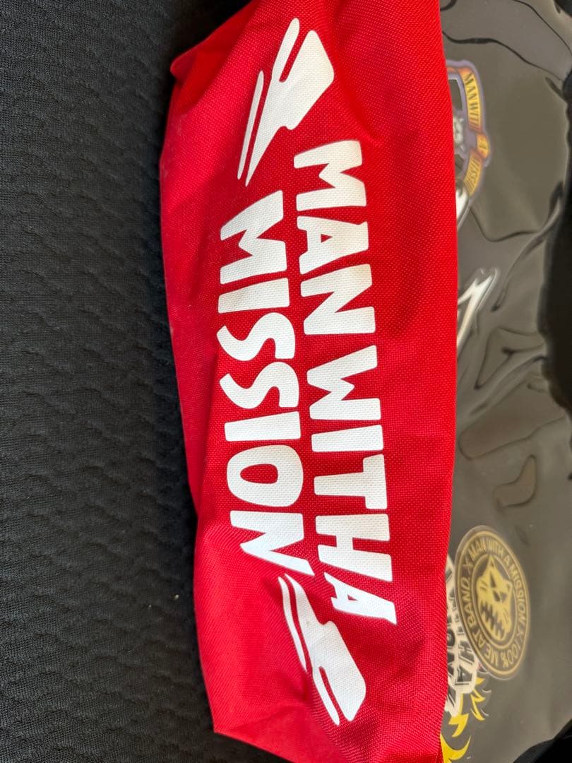 マンウィズショルダーバッグ