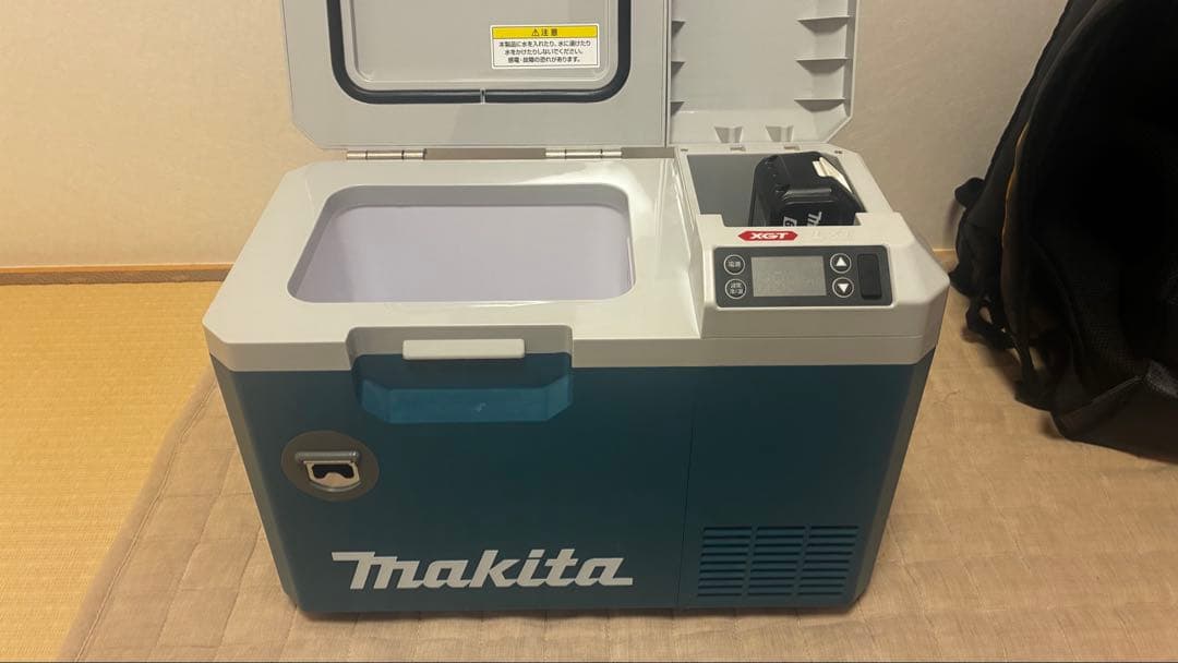 マキタ Makita CW003G 充電式保冷温庫 7L 40V/18V付属品◎