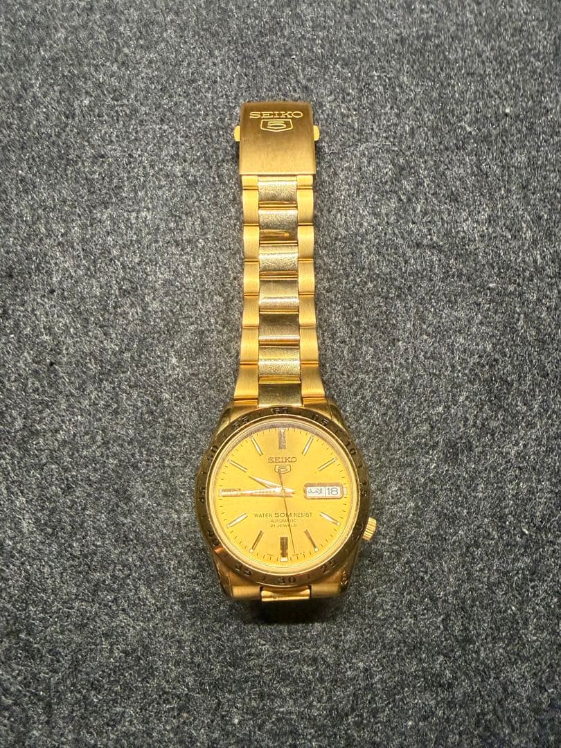 SEIKO 5 自動巻き 腕時計 ゴールド【デイト表示タイ語】