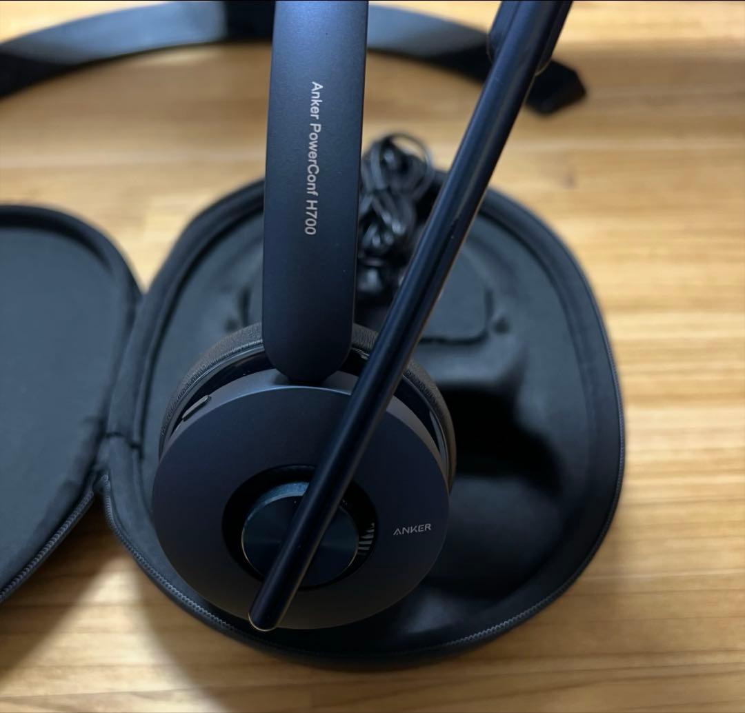 Anker PowerConf H700 ワイヤレスヘッドセット　充電スタンド付
