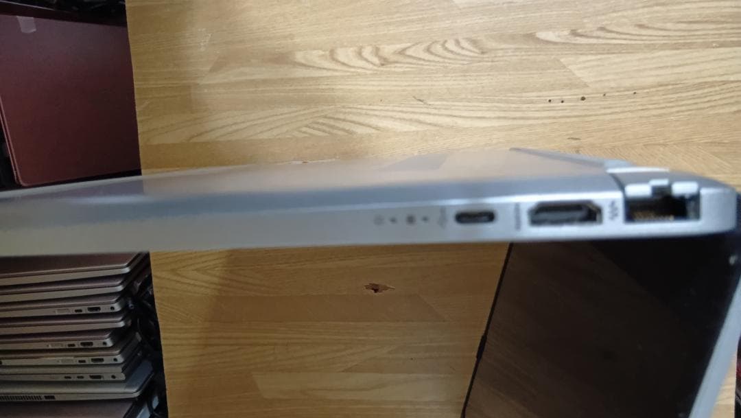 hp 15s-fq1064TU 10世代i3 ②