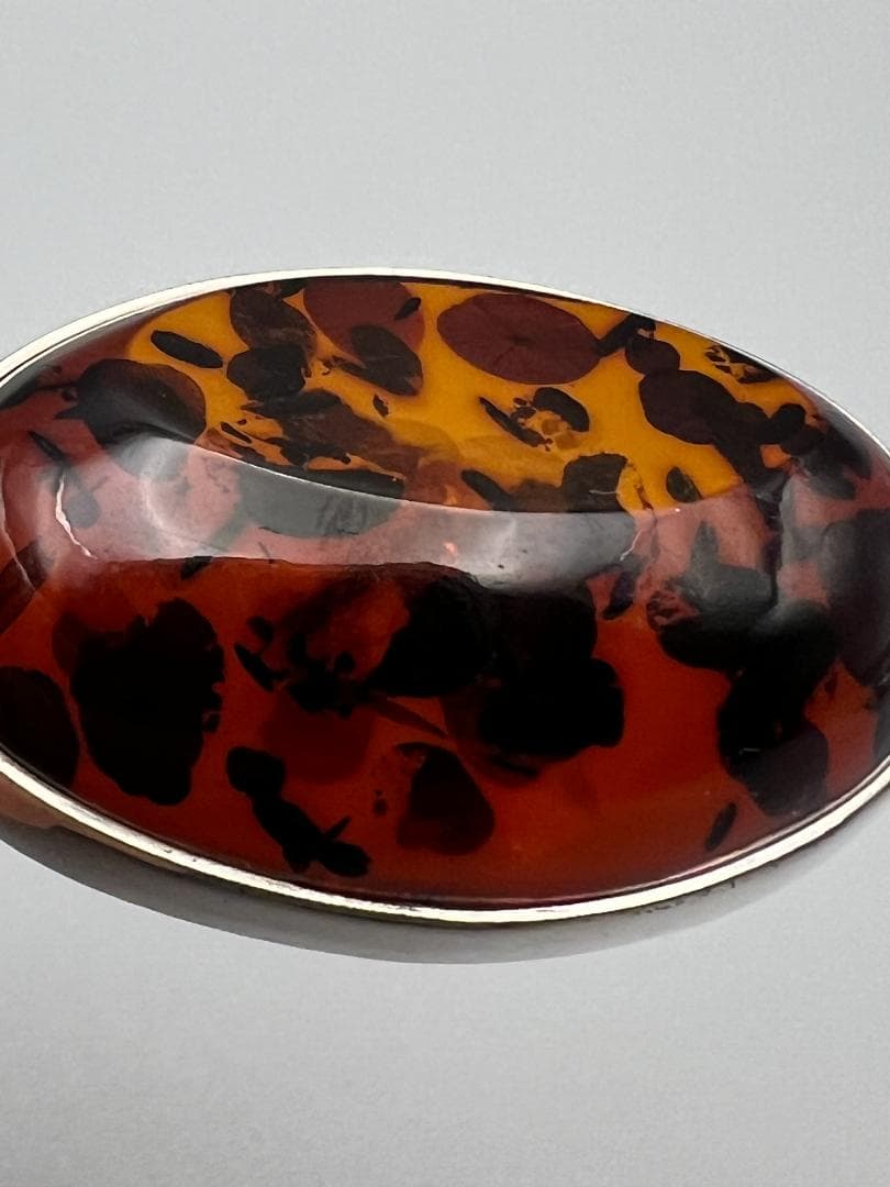 【海】大粒琥珀ペンダント　アンバー　銀製枠　９２５刻印